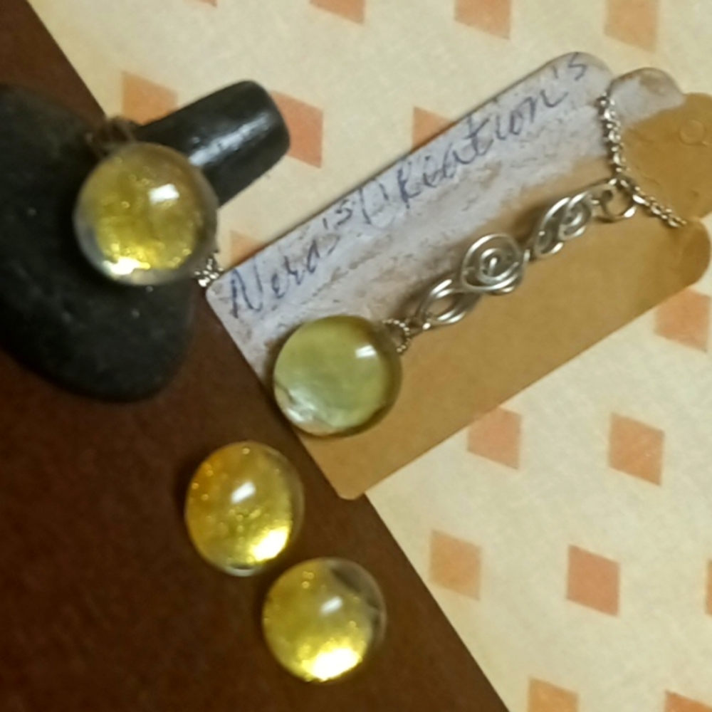 Jewelry - Picture 3 of 4